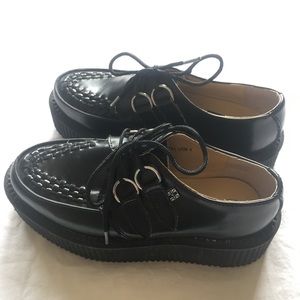 Black Creepers